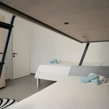 Cozy By Joni Apartment *