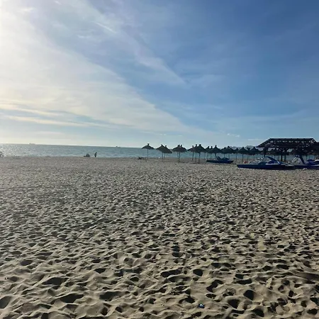 Cozy By Joni Apartment